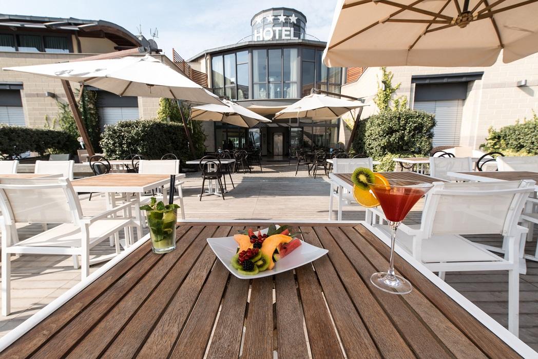 Hotel Riviera Dei Fiori San Lorenzo al Mare Ngoại thất bức ảnh